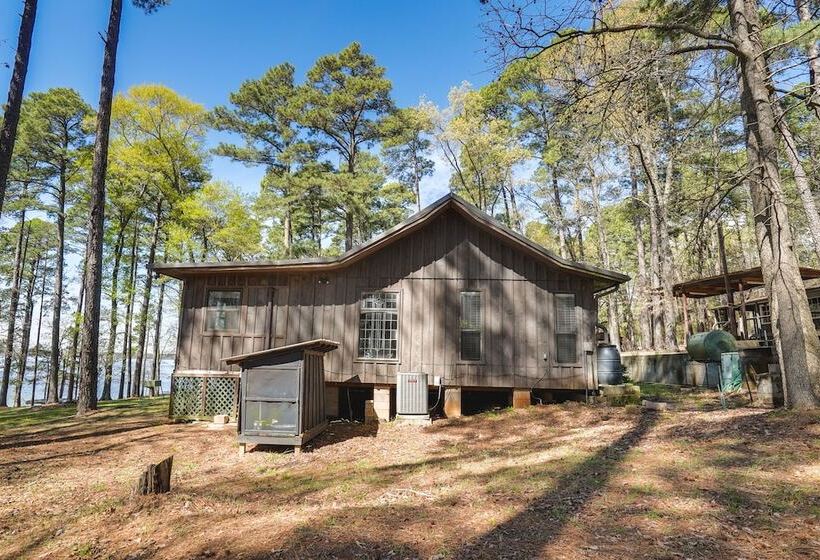 Secluded Avinger Home W/ Lake Access!