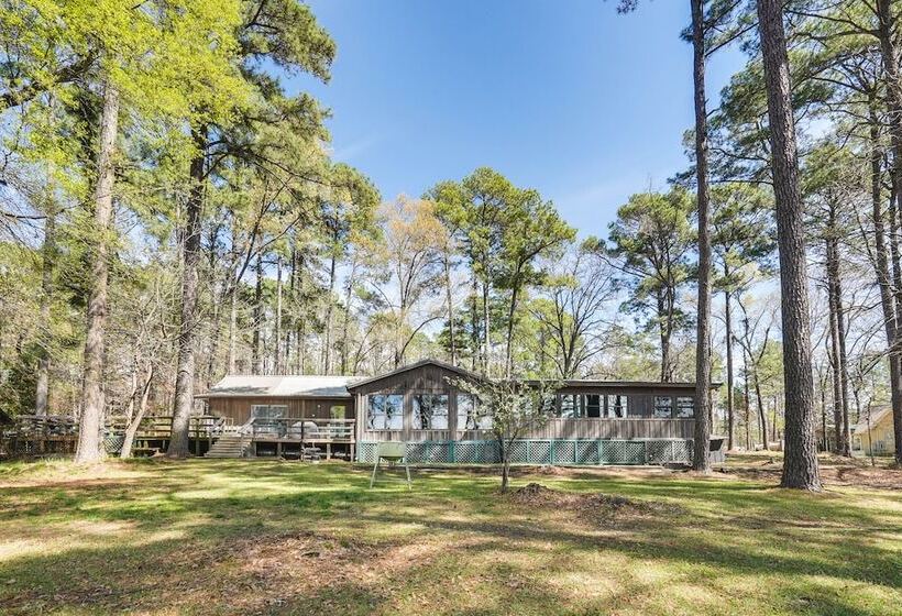 Secluded Avinger Home W/ Lake Access!