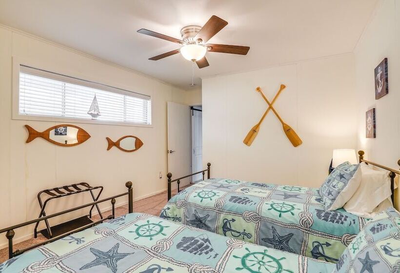 Secluded Avinger Home W/ Lake Access!