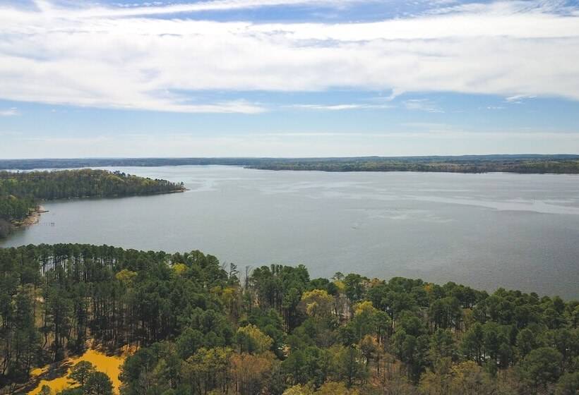 Secluded Avinger Home W/ Lake Access!