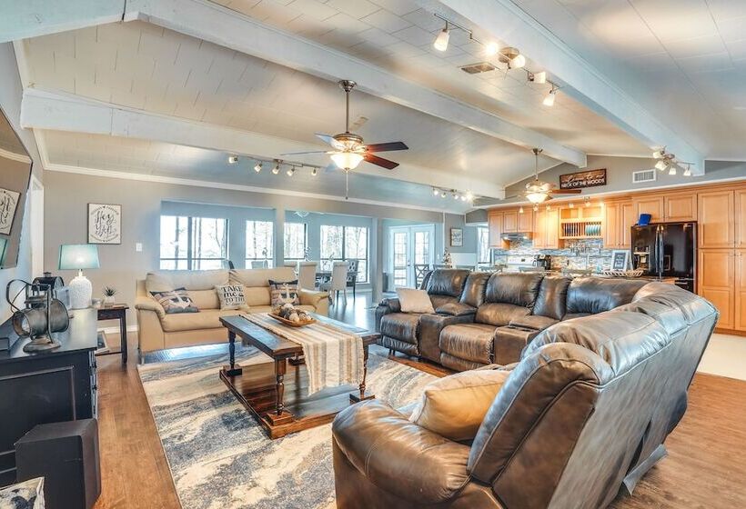 Secluded Avinger Home W/ Lake Access!