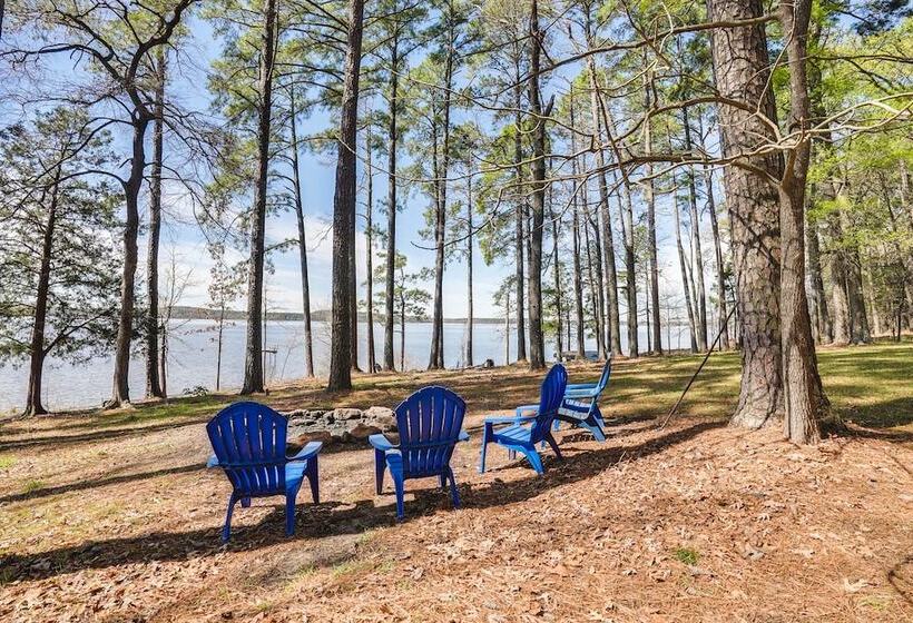 Secluded Avinger Home W/ Lake Access!