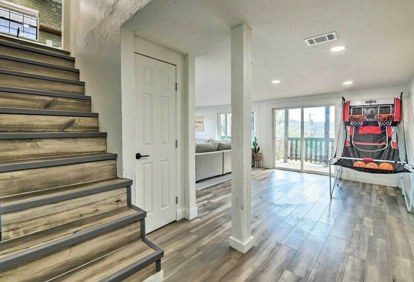 Spacious Family Home On The Water + Boat Dock