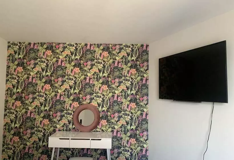 Stag & Thistle Hotel And Restaurant