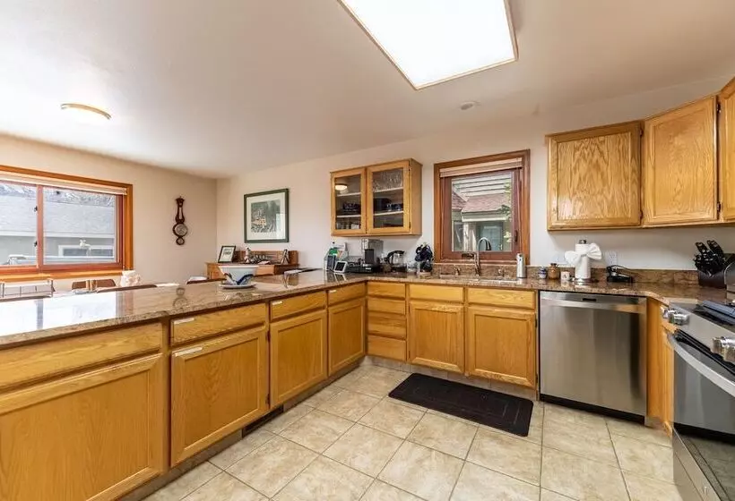 Stand Alone Mountain Home, Private Hot Tub And Deck, Mountain Views #34 By Summit County Mountain Re