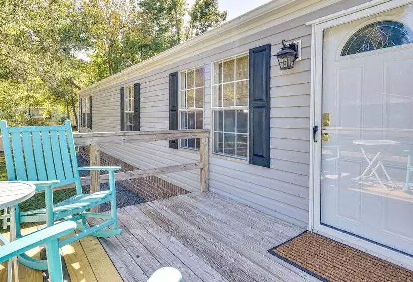 Supply Cottage W/ Deck < 2 Mi To The Beach!