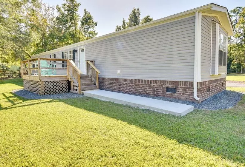 Supply Cottage W/ Deck < 2 Mi To The Beach!