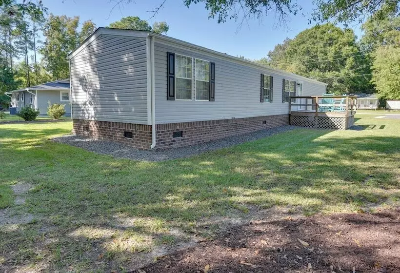 Supply Cottage W/ Deck < 2 Mi To The Beach!