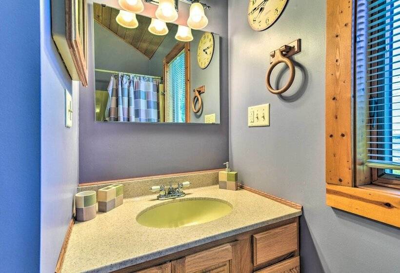 Waterfront Saginaw Bay Retreat W/ Grill & Yard!