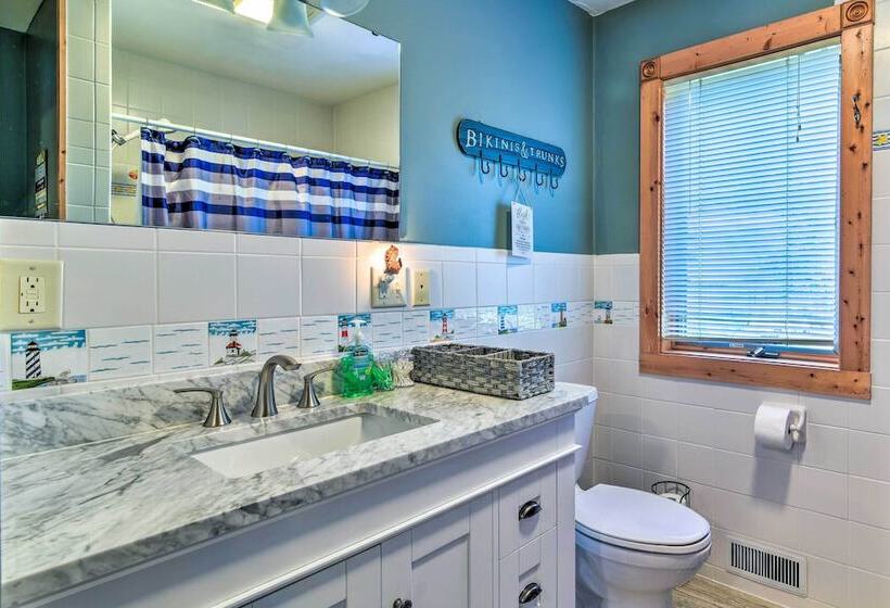 Waterfront Saginaw Bay Retreat W/ Grill & Yard!