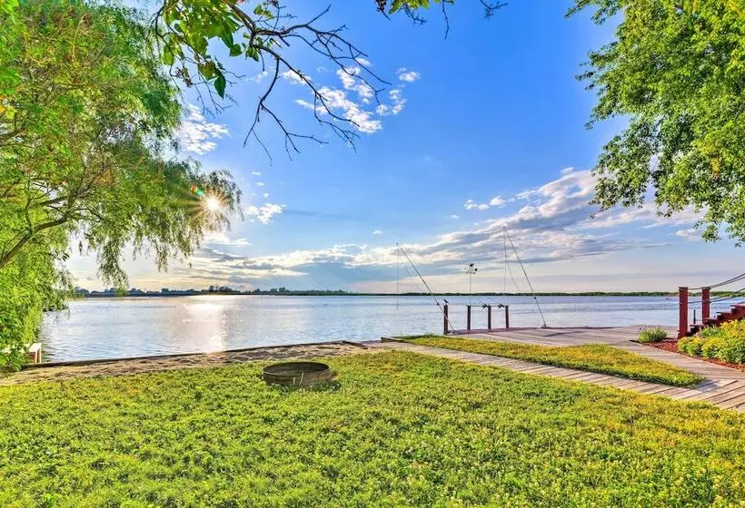 Waterfront Saginaw Bay Retreat W/ Grill & Yard!
