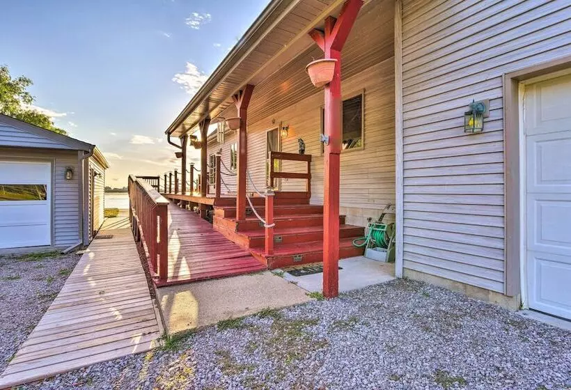 Waterfront Saginaw Bay Retreat W/ Grill & Yard!