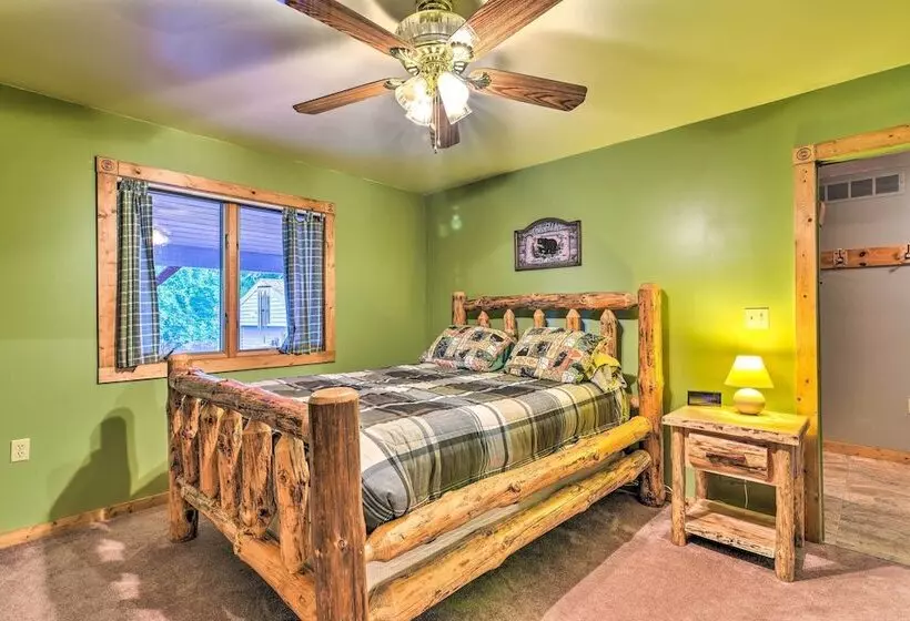 Waterfront Saginaw Bay Retreat W/ Grill & Yard!