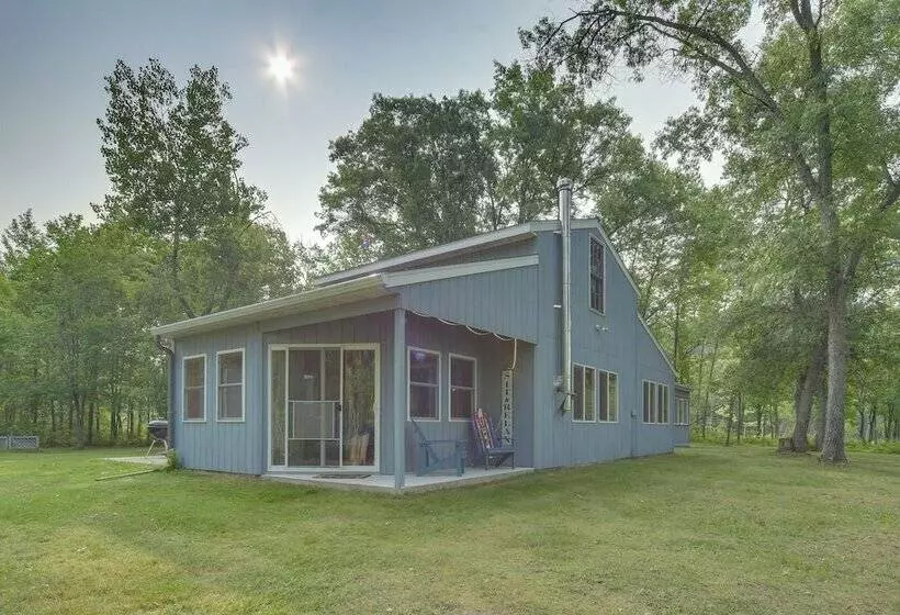 Waterfront Webster Cabin W/ Kayaks + Fire Pit