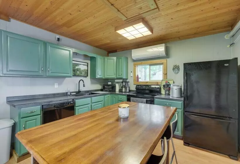 Waterfront Webster Cabin W/ Kayaks + Fire Pit