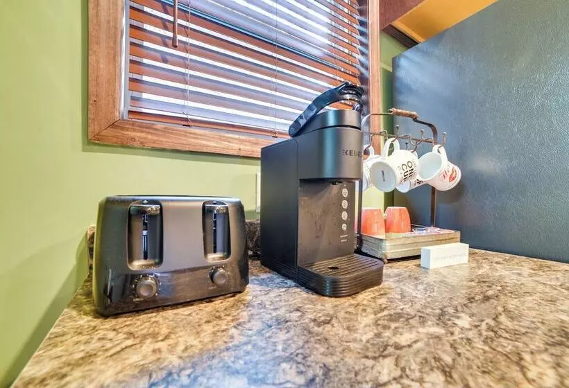 Waverly Cabin, Close To Kentucky Lake Access!