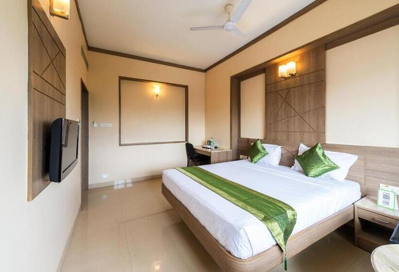 Retkeilymaja Treebo Ess Grande