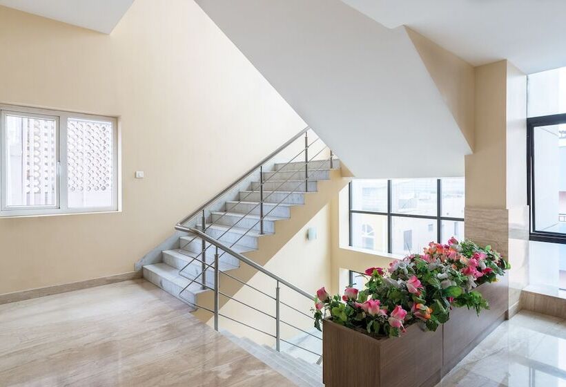 Retkeilymaja Treebo Ess Grande