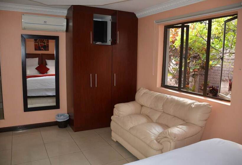 צימר Cozy Nest Guest House   Durban North, Natal