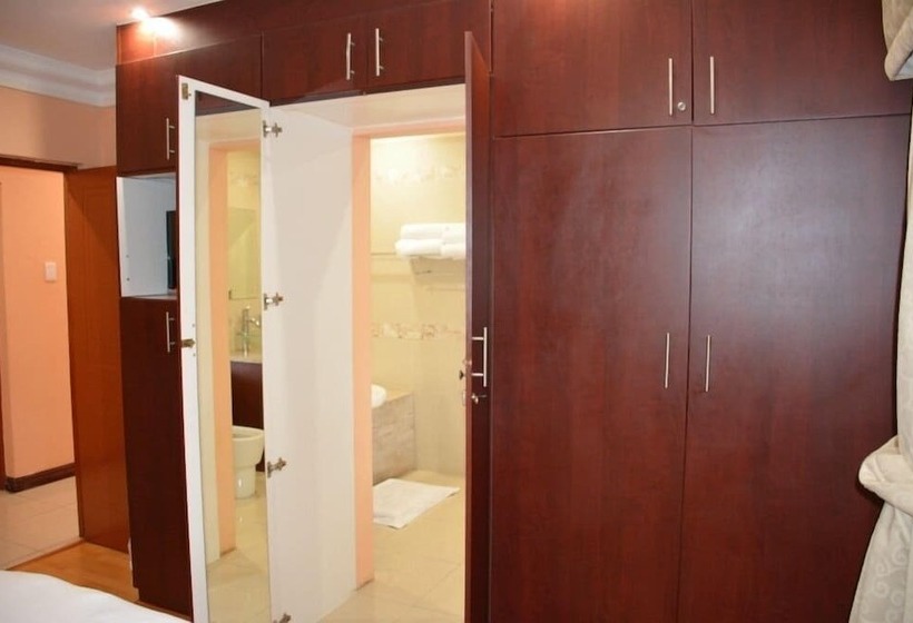 צימר Cozy Nest Guest House   Durban North, Natal