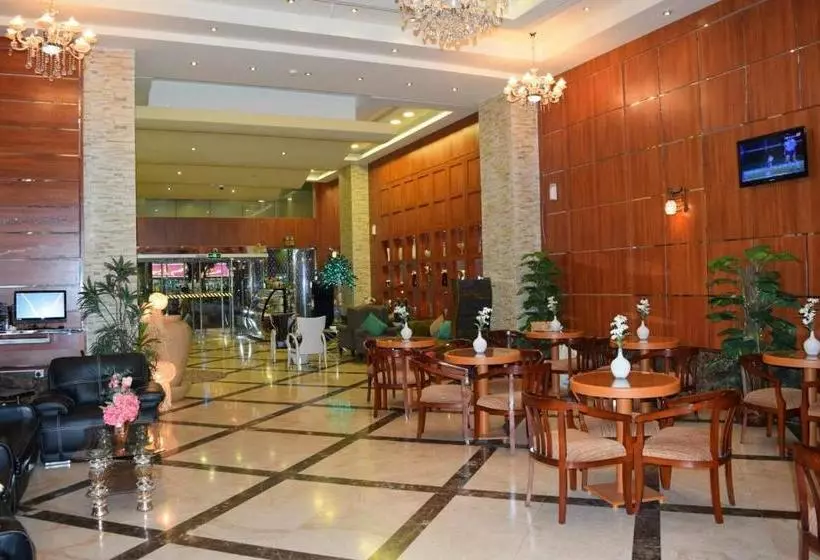 Belle Vue Inn Hotel & Suites