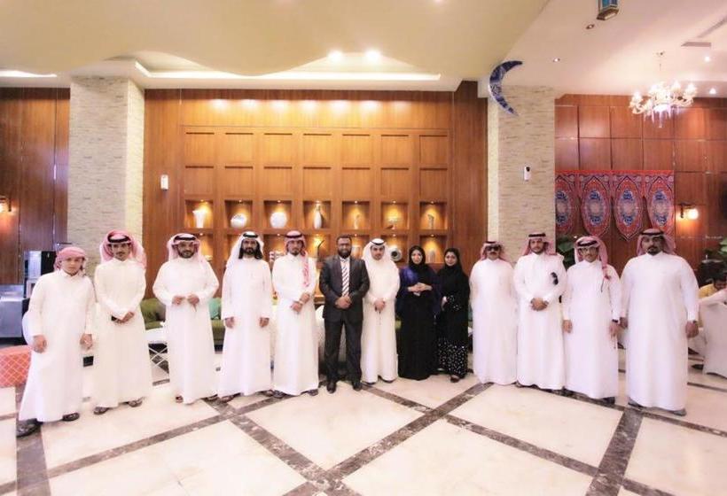 Belle Vue Inn Hotel & Suites