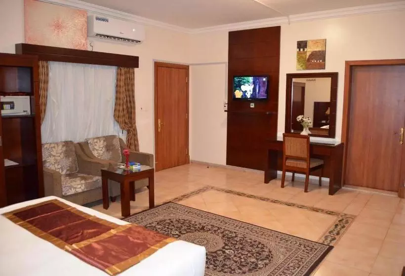 Belle Vue Inn Hotel & Suites