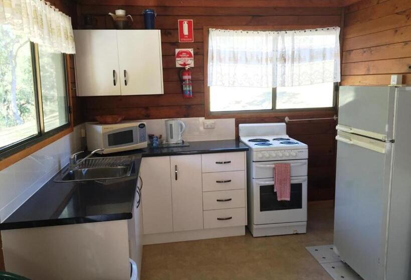 Отель Bestbrook Mountain Farmstay