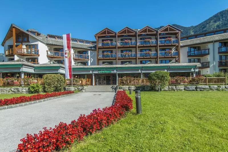 هتل Das Gastein Ganzjährig Inklusive Alpentherme Gastein & Sommersaison Inklusive Gasteiner Bergbahnen
