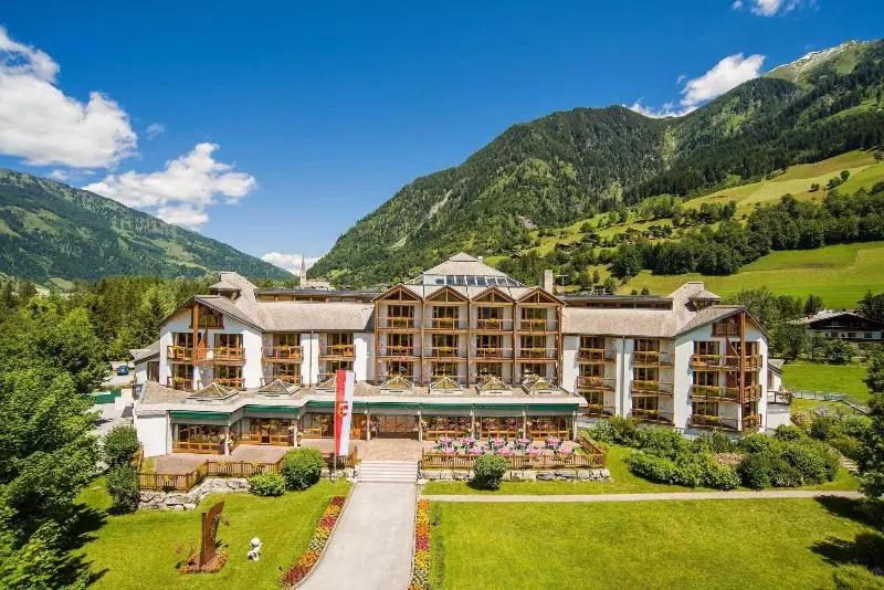 هتل Das Gastein Ganzjährig Inklusive Alpentherme Gastein & Sommersaison Inklusive Gasteiner Bergbahnen