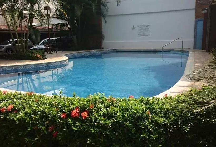 ホテル El Rancho