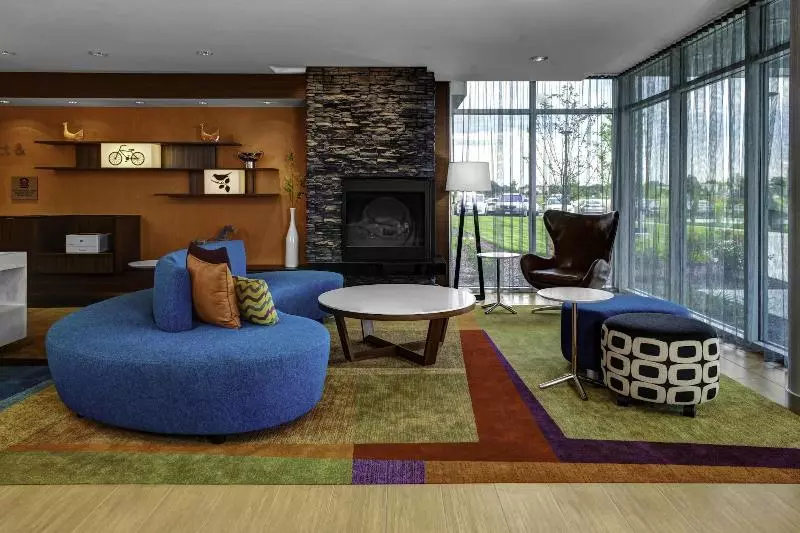 ホテル Fairfield Inn & Suites By Marriott Lansing At Eastwood