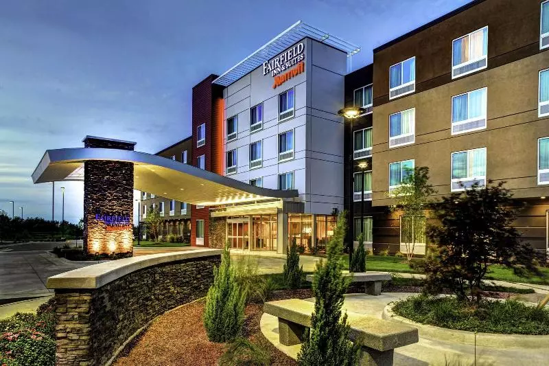 ホテル Fairfield Inn & Suites By Marriott Lansing At Eastwood