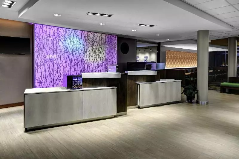 ホテル Fairfield Inn & Suites By Marriott Lansing At Eastwood