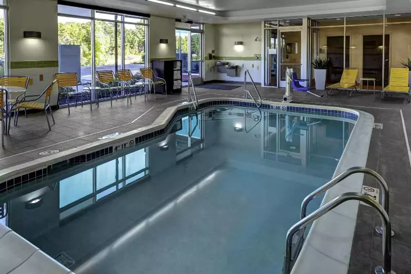 ホテル Fairfield Inn & Suites By Marriott Lansing At Eastwood