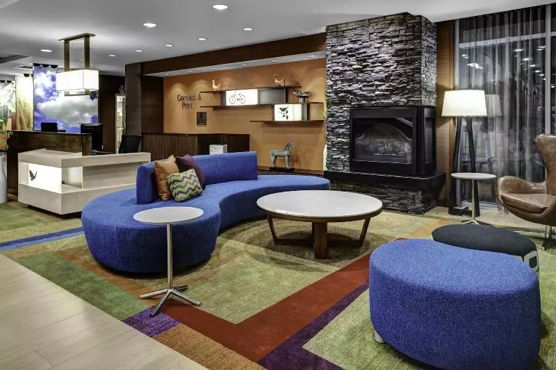 ホテル Fairfield Inn & Suites By Marriott Lansing At Eastwood