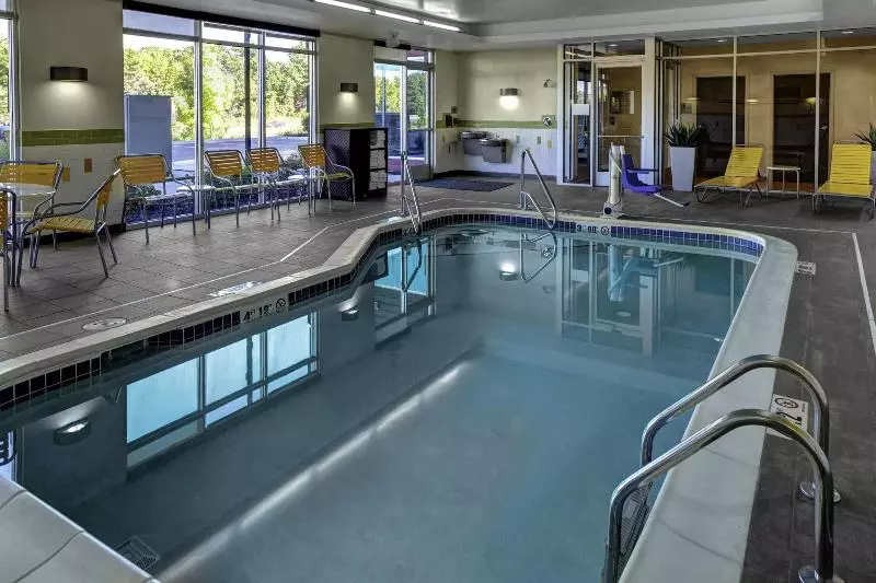 ホテル Fairfield Inn & Suites By Marriott Lansing At Eastwood