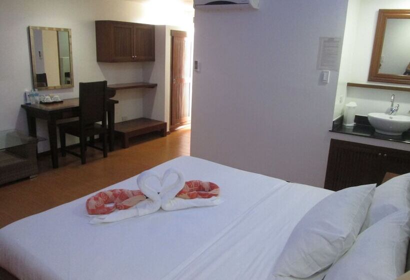 Otel Giulius Boracay Italian Resort