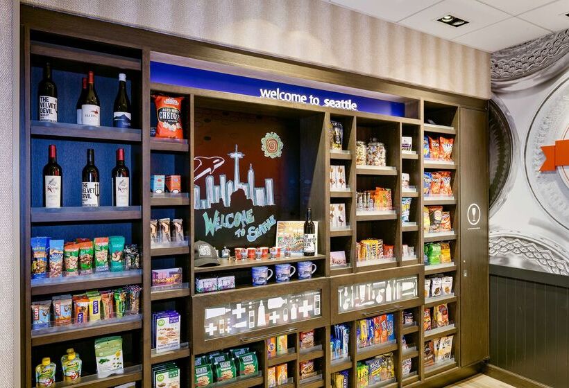 هتل Hampton Inn & Suites By Hilton Seattle/northgate
