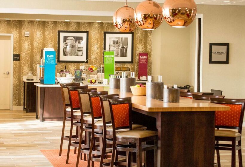 Otel Hampton Inn Mcpherson