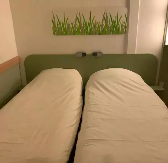 ホテル Ibis Budget Chambéry Sud Challesleseaux