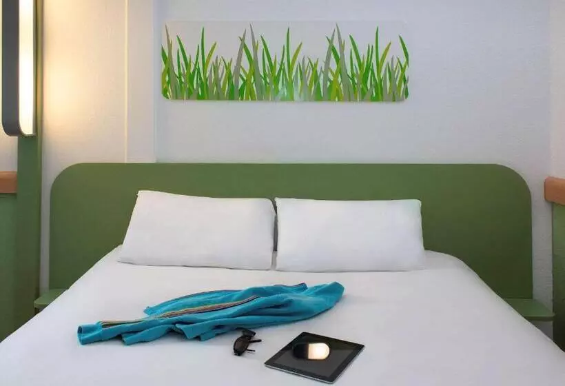 ホテル Ibis Budget Chambéry Sud Challesleseaux