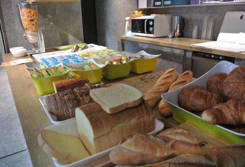 هتل Ibis Budget Chambéry Sud Challesleseaux