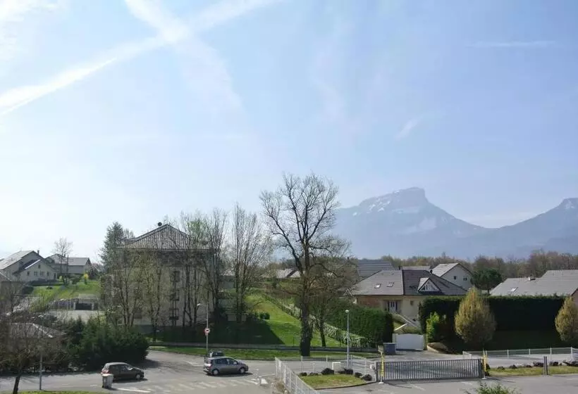 ホテル Ibis Budget Chambéry Sud Challesleseaux