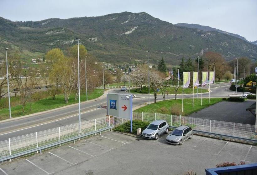 هتل Ibis Budget Chambéry Sud Challesleseaux
