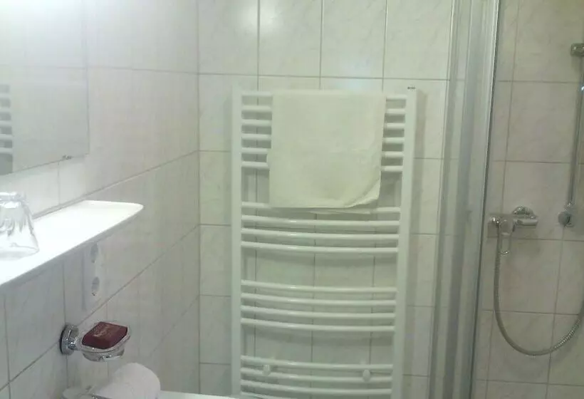 ホテル Garni Krinserhof