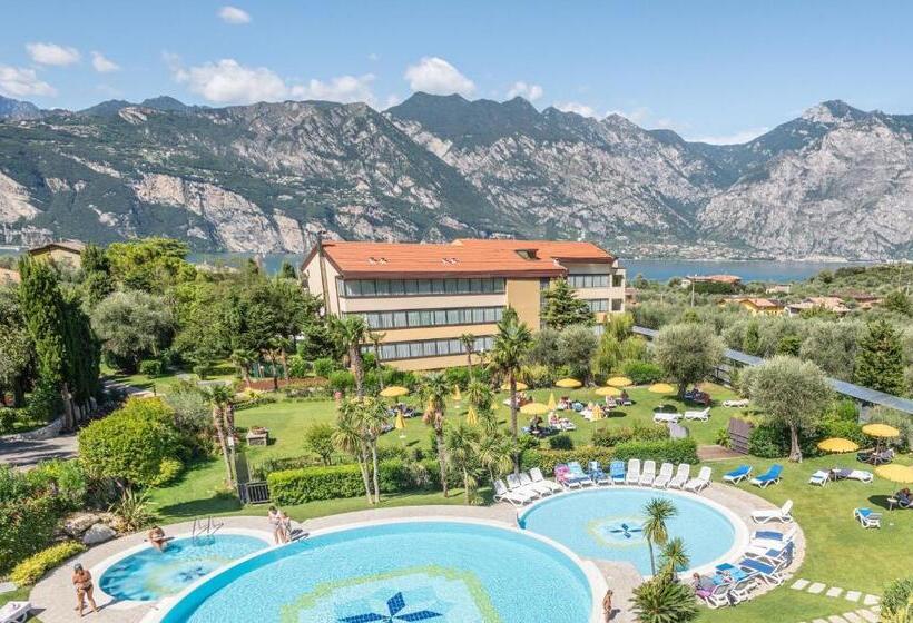 فندق Majestic Palace