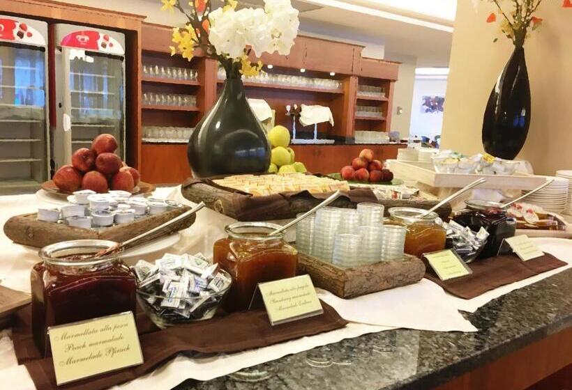 فندق Majestic Palace