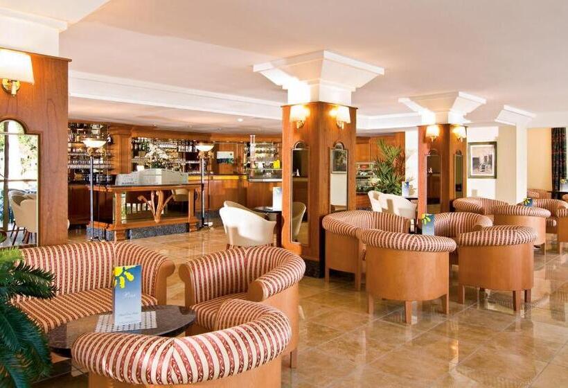 فندق Majestic Palace