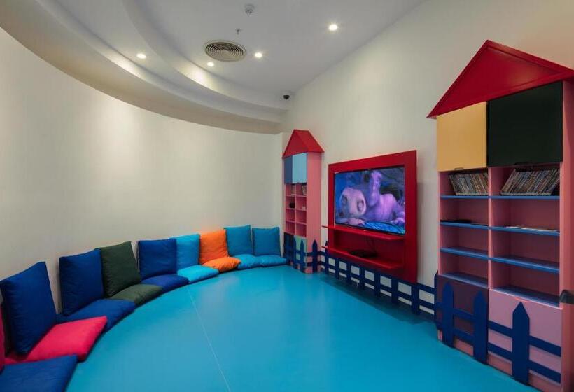 Merit Royal Premium Hotel Casino & Spa